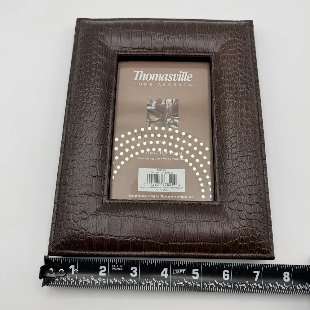 Pair Thomasville Leather Croc Embossed 4x6 Picture Frames Brown Home Decor